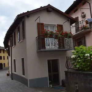 La Casetta In Piazzetta , Livemmo Italia